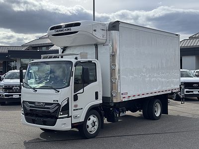 2025 Isuzu NRR
