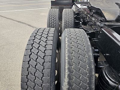 2023 Peterbilt 579