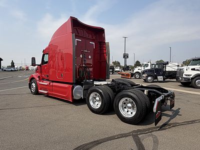 2023 Peterbilt 579