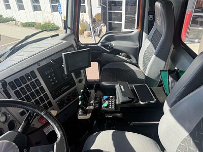 2014 Mack Granite