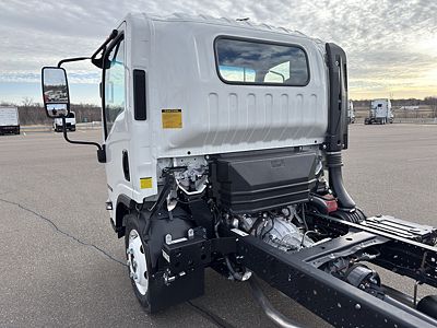 2025 Isuzu NRR GAS