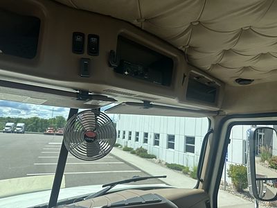 2016 Mack GU813