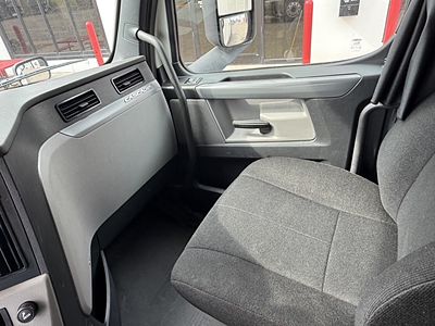 2019 Freightliner CASCADIA