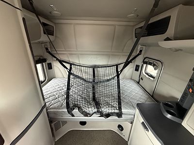 2018 Peterbilt 579