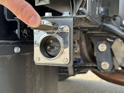 2025 Isuzu NRR GAS