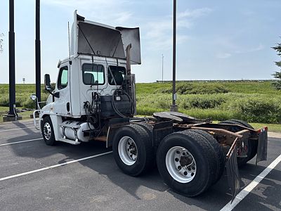 2010 Freightliner CASCADIA
