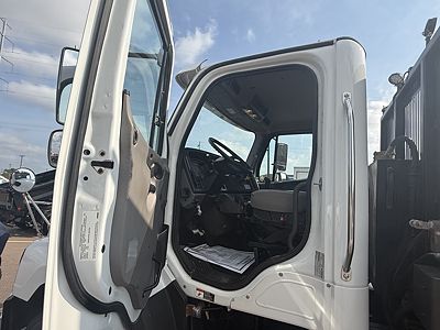 2020 Freightliner 114SD