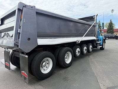 2019 WST 4700SF