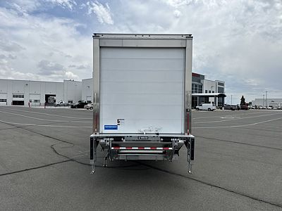 2025 Freightliner M2106