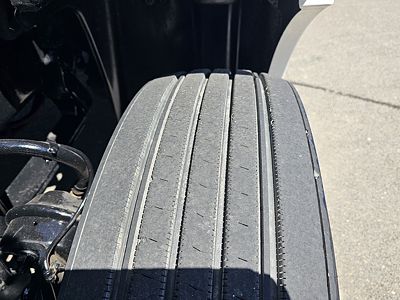 2022 WST 5700XE SLP 