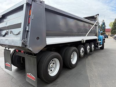 2019 WST 4700SF