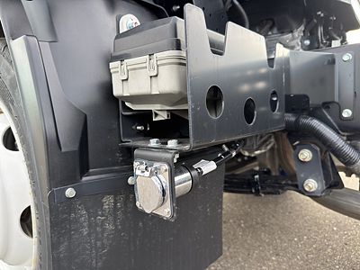 2025 Isuzu NRR GAS