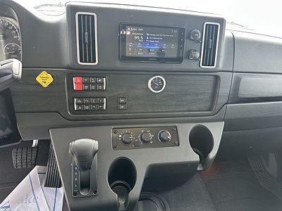 2025 Freightliner M2106