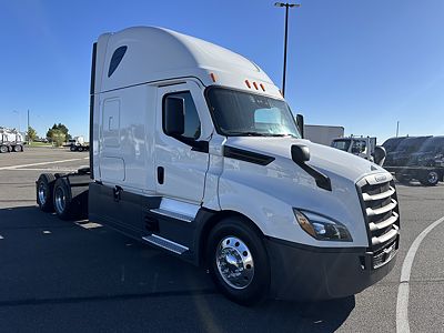 2023 Freightliner CASCADIA