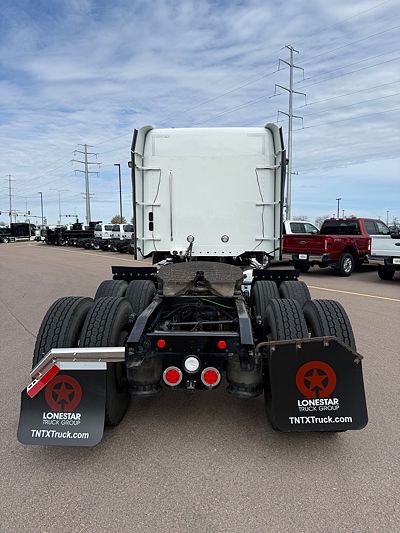 2023 Freightliner 122SD