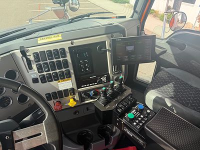 2017 Mack Granite
