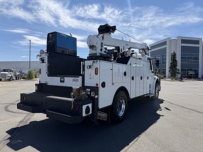 2022 Freightliner M2 106
