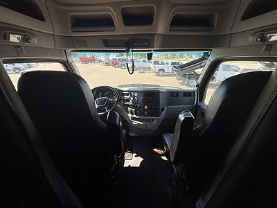 2020 Peterbilt 579