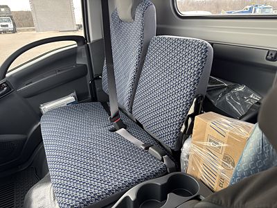2025 Isuzu NRR GAS