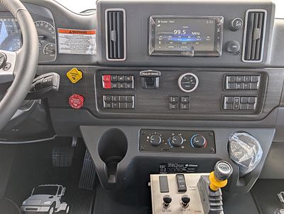 2027 Freightliner M2106