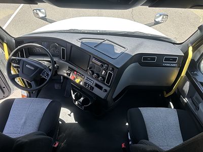 2022 Freightliner PT126SLP