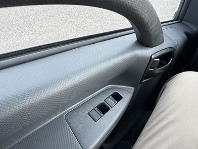 2025 Isuzu NRR GAS