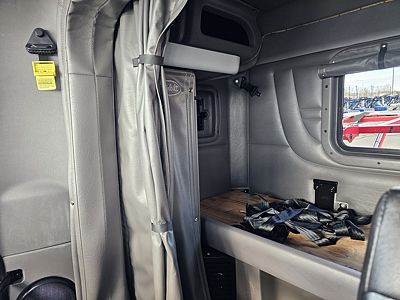2020 Peterbilt 389