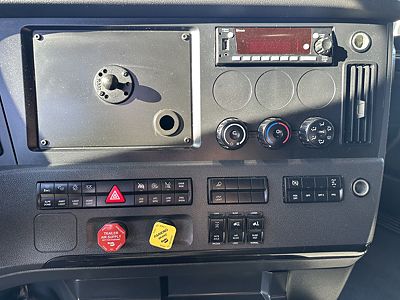 2023 Freightliner CASCADIA