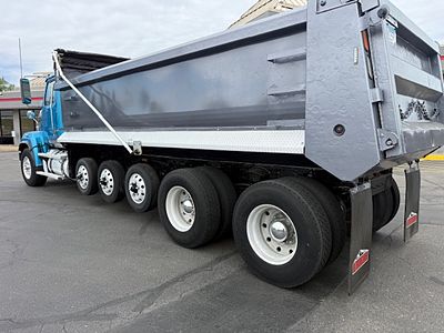 2019 WST 4700SF