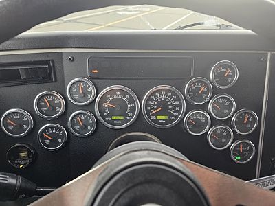 2018 WST 4700SF