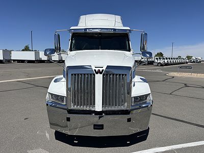 2022 WST 5700XE SLP 