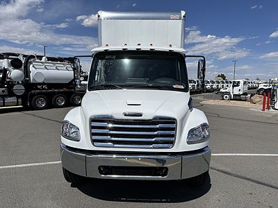 2025 Freightliner M2106