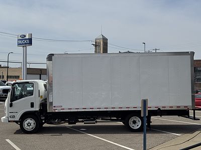 2025 Isuzu NRR GAS