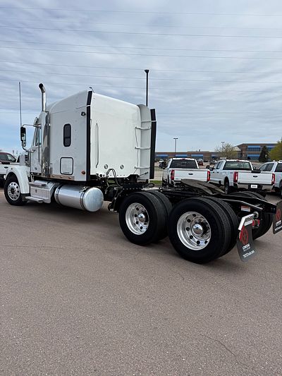 2023 Freightliner 122SD