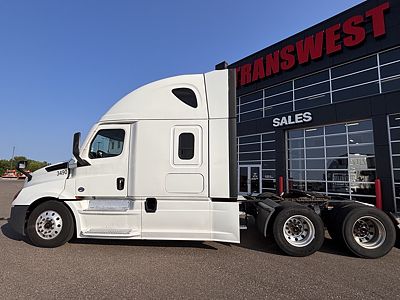 2022 Freightliner CASCADIA