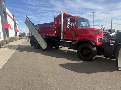 2013 Freightliner 114SD