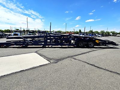 2023 Peterbilt 389