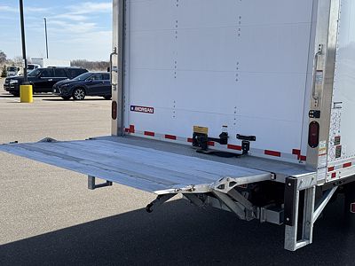2025 Isuzu NRR GAS