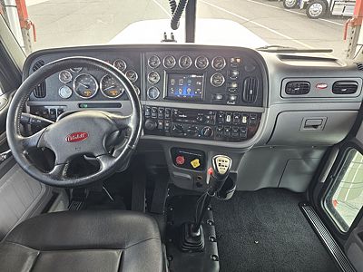 2020 Peterbilt 389