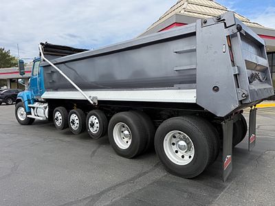 2019 WST 4700SF