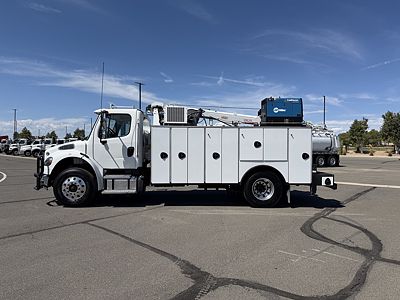2022 Freightliner M2 106