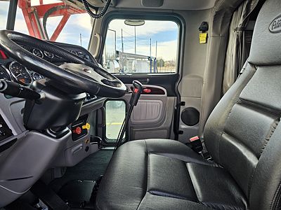 2020 Peterbilt 389
