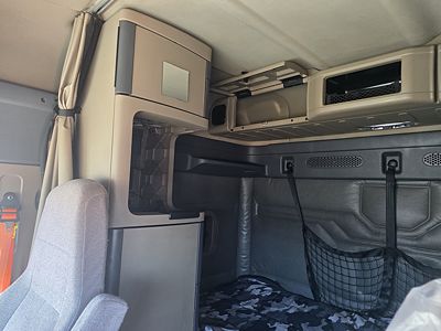 2017 Freightliner CASCADIA