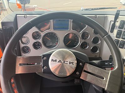 2017 Mack Granite