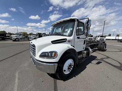 2027 Freightliner M2106