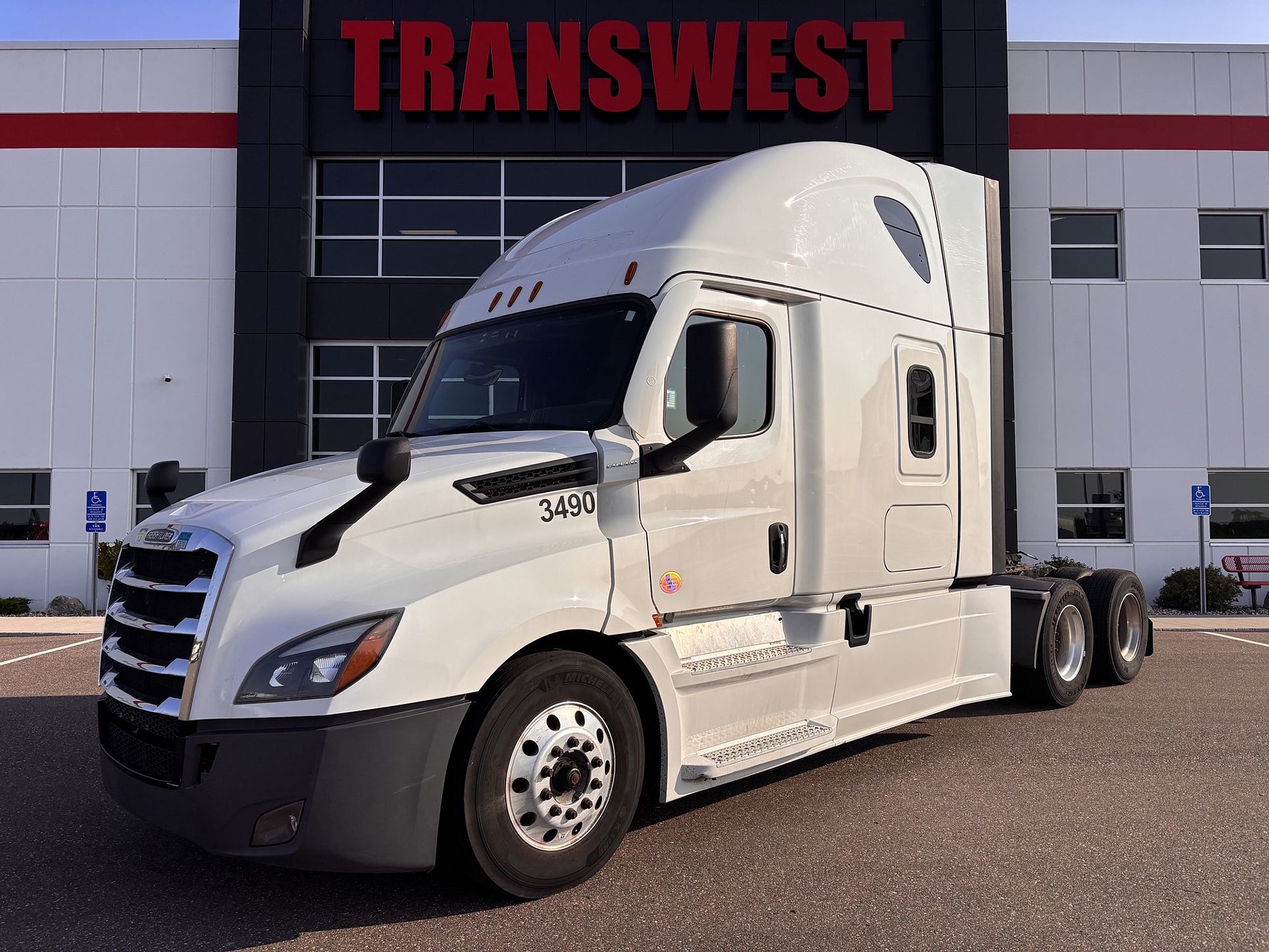 2022 Freightliner CASCADIA