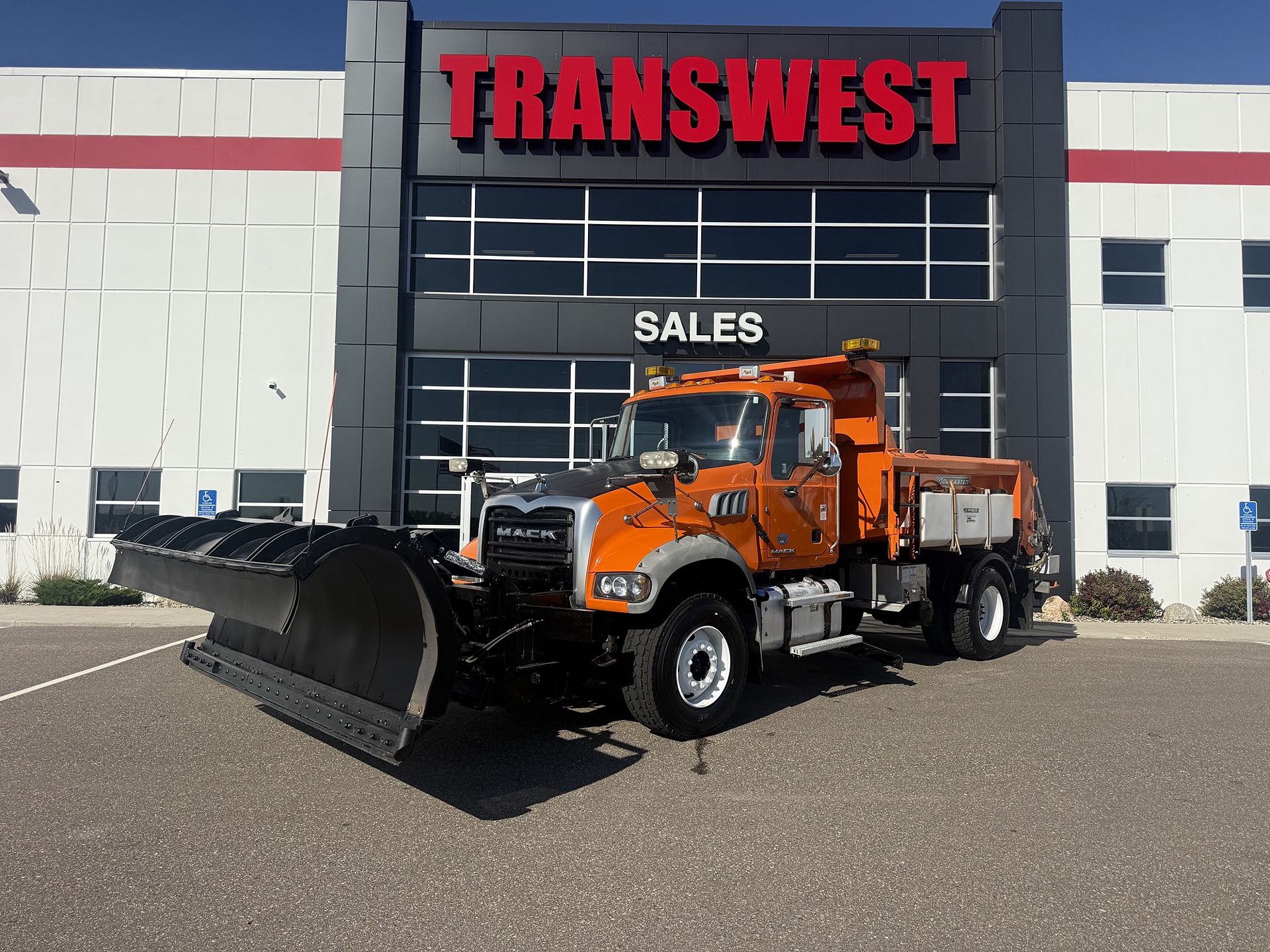 2015 Mack Granite