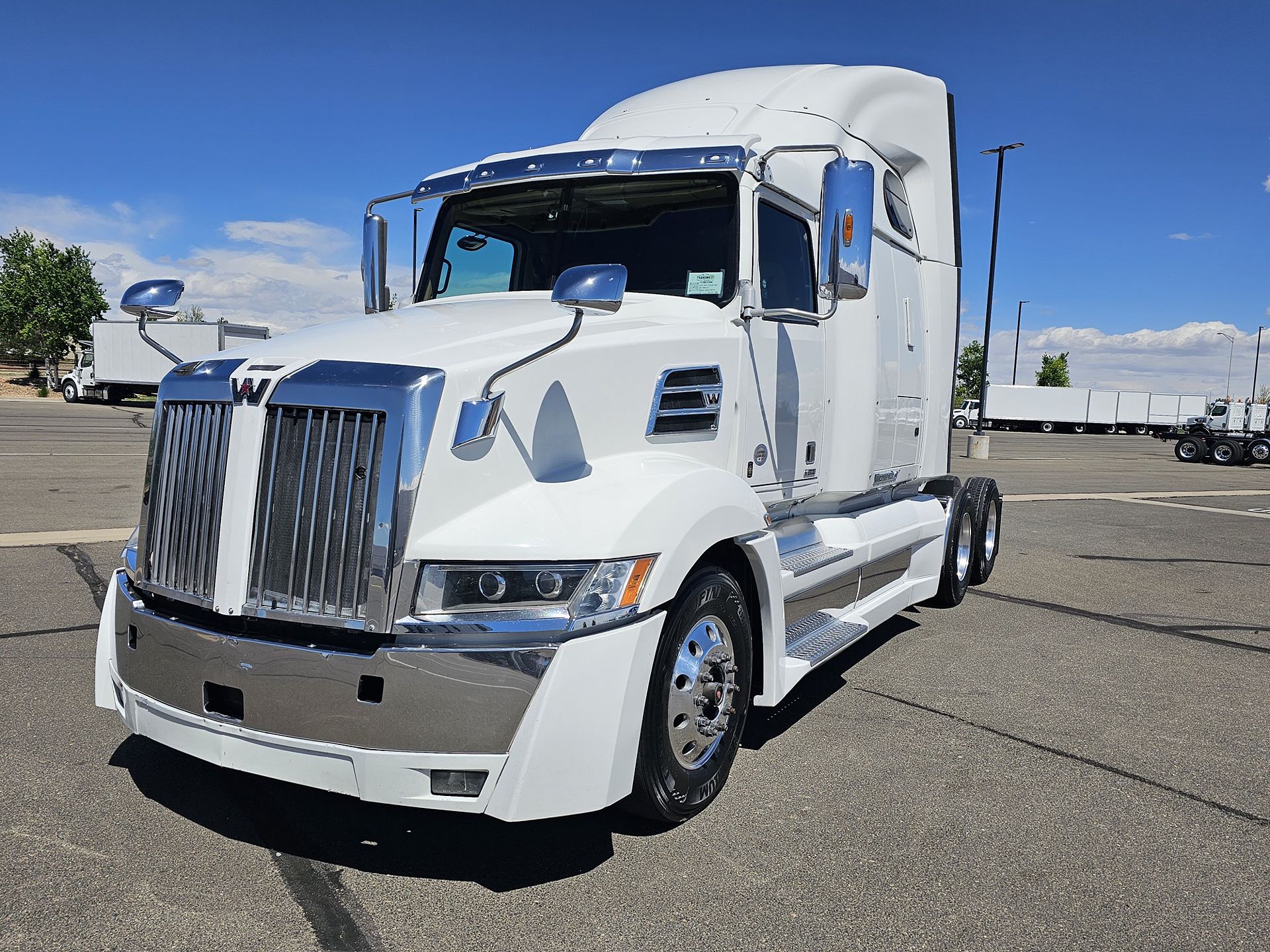 2022 WST 5700XE SLP 