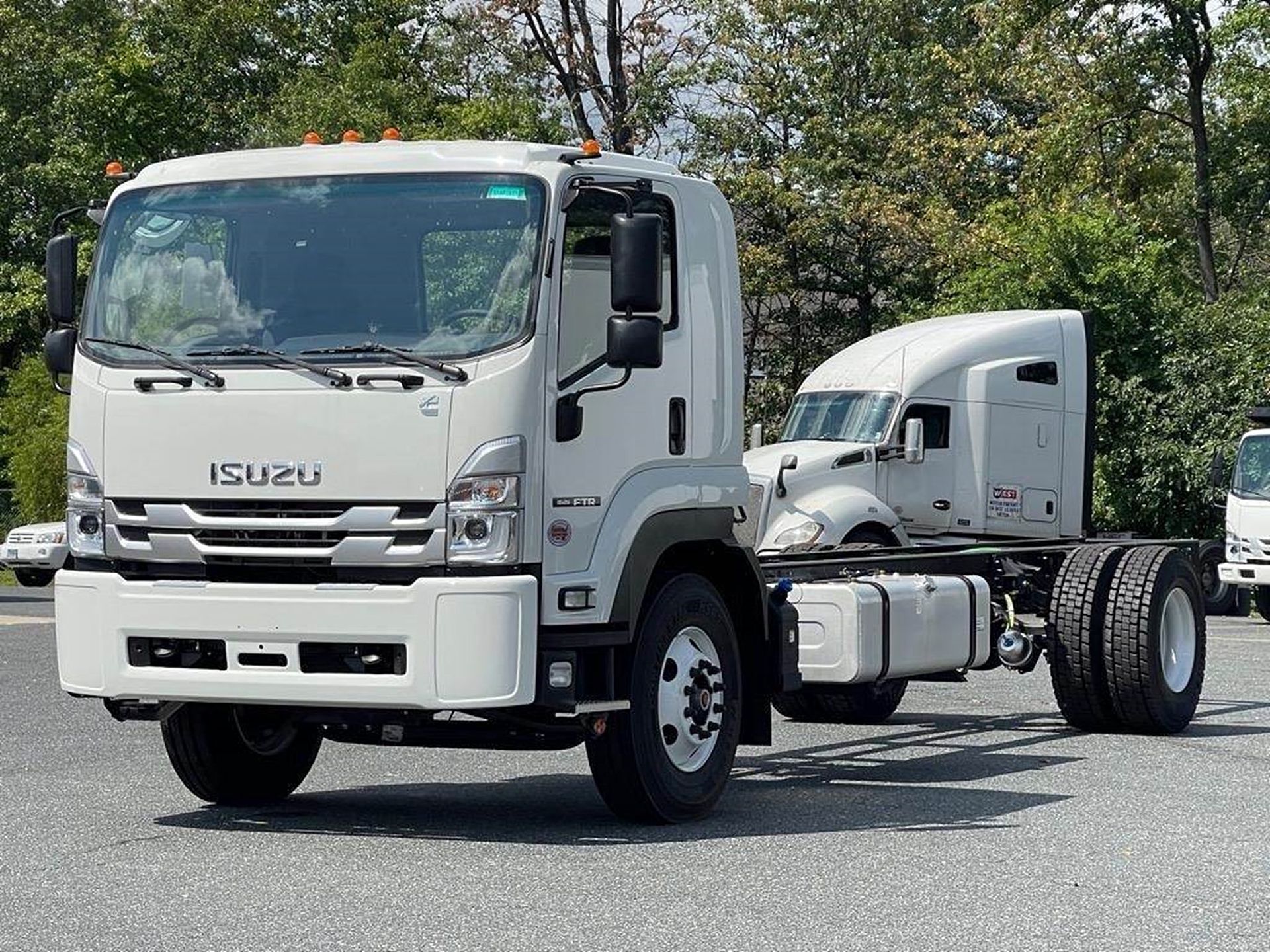 2025 Isuzu FTR