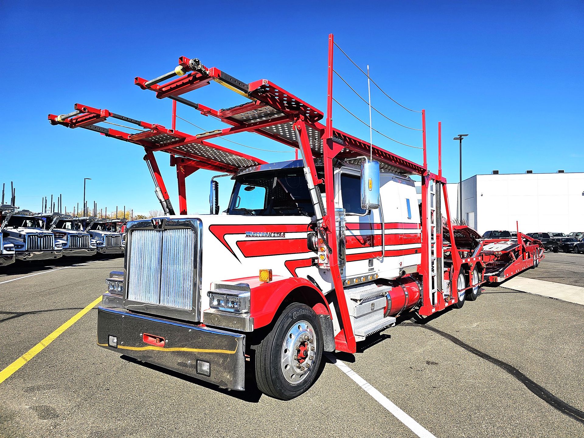 2022 WST 4900FA